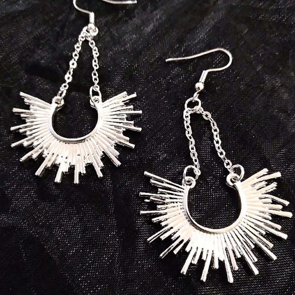 Spike earrings